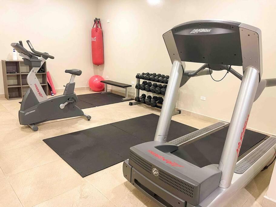 Modern 5th Avenue Apt - Corazon B2